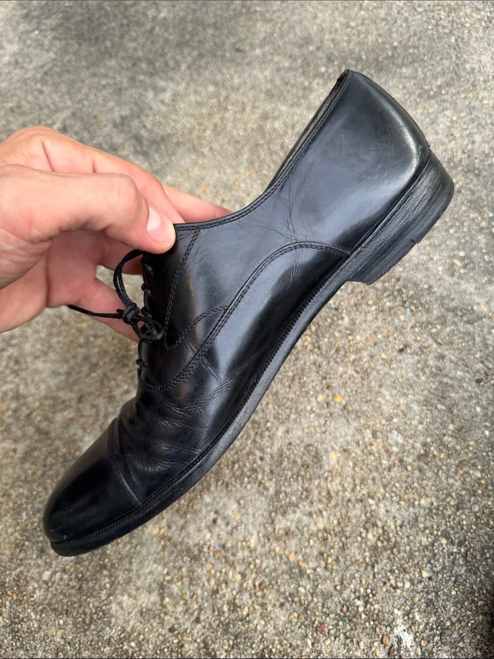 Salvatore Ferragamo Black Leather Cap-Toe Lace-Up Oxfords 9A